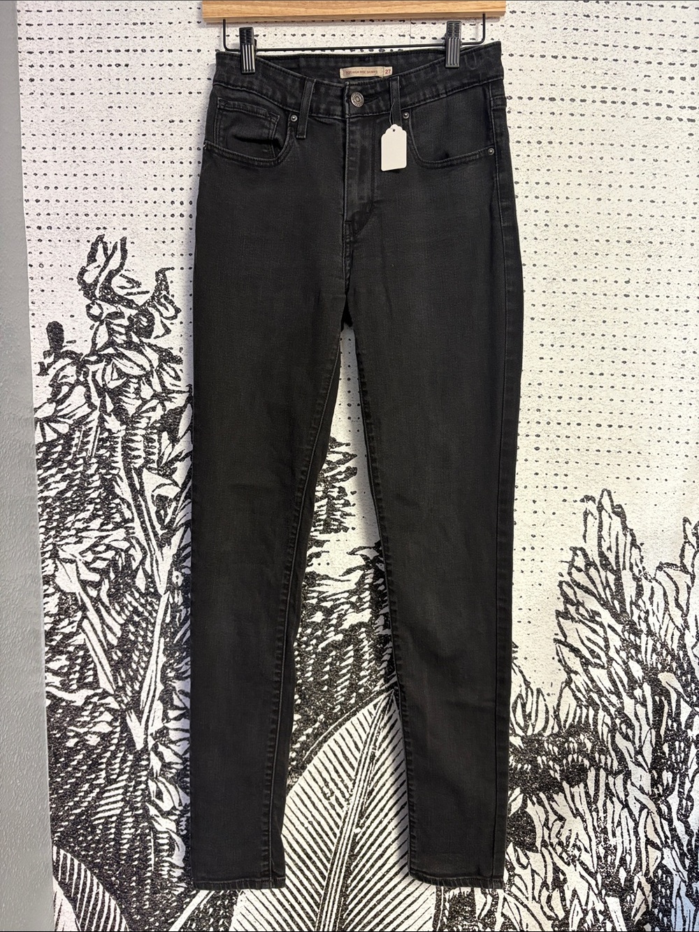 Levi's Black High-Rise Skinny Jeans - Washed Black